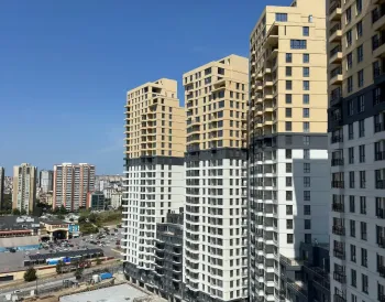 Contemporary apartments in top Kartal complex